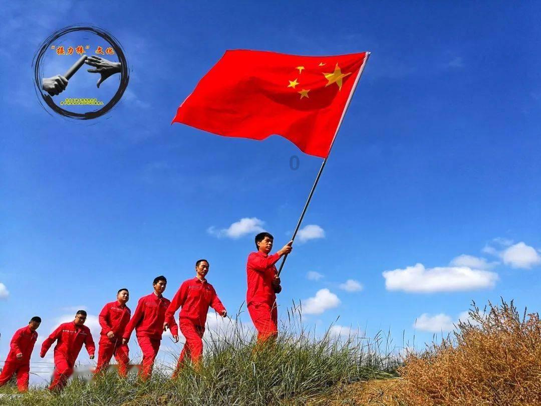 救援旅行男孩