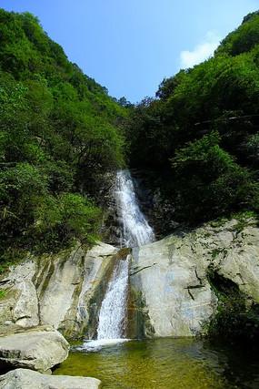 山鹰国际:宿州基地第一阶段年产90万吨包装纸热电联产项目目前处于土建施工阶段