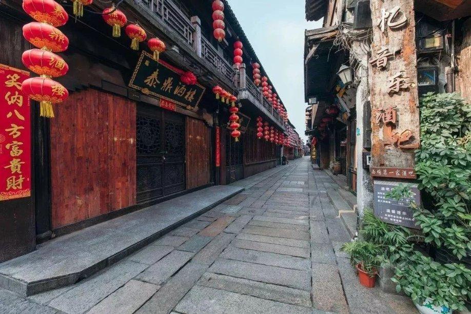 拭目以待！《梨园春》全国戏迷擂台赛迎来成人组年终总决赛