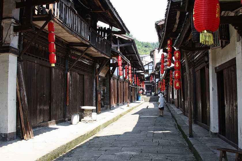 直击春运首日:“最美的路就是回家的路”